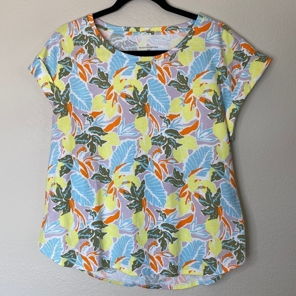 LL Bean tropical top women’s medium bright cap sleeve EUC